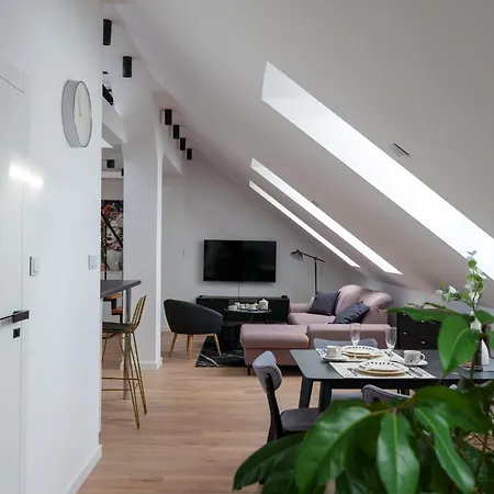 Raciborska 8 Διαμέρισμα *