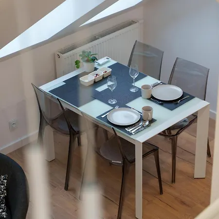 Raciborska 8 Διαμέρισμα *